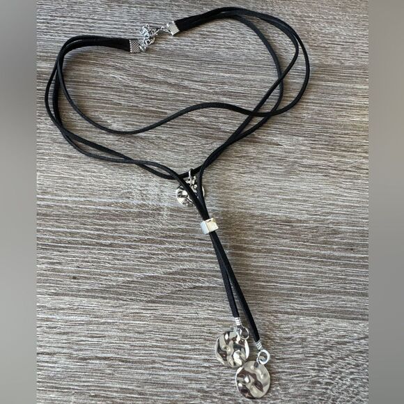 Elegant Silver Pendant Necklace A1474 - Picture 3 of 4